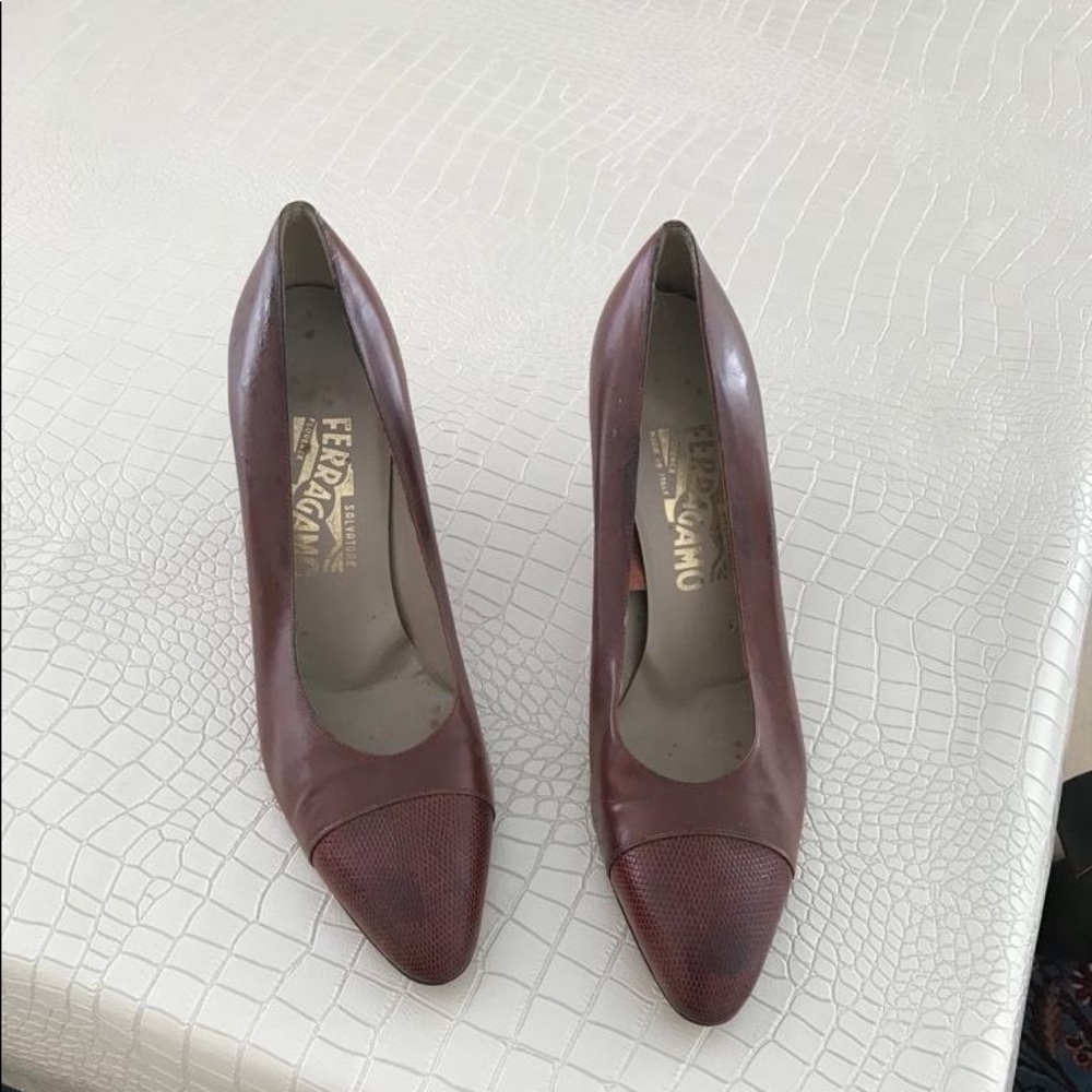 Ferragamo size 8.5 brown heels
